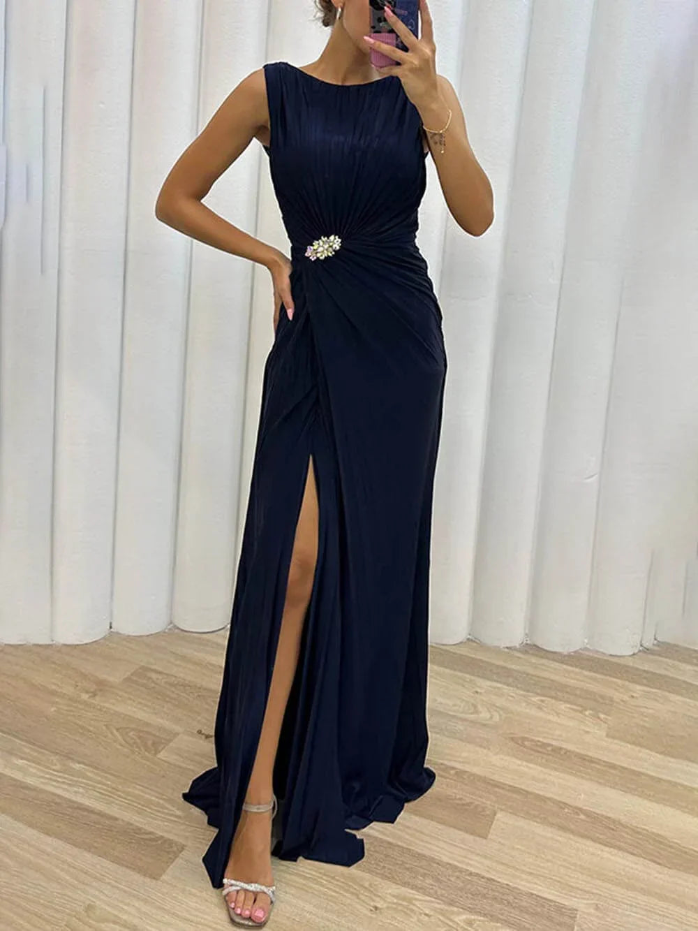 Freya - Elegant Pleated Evening Dress