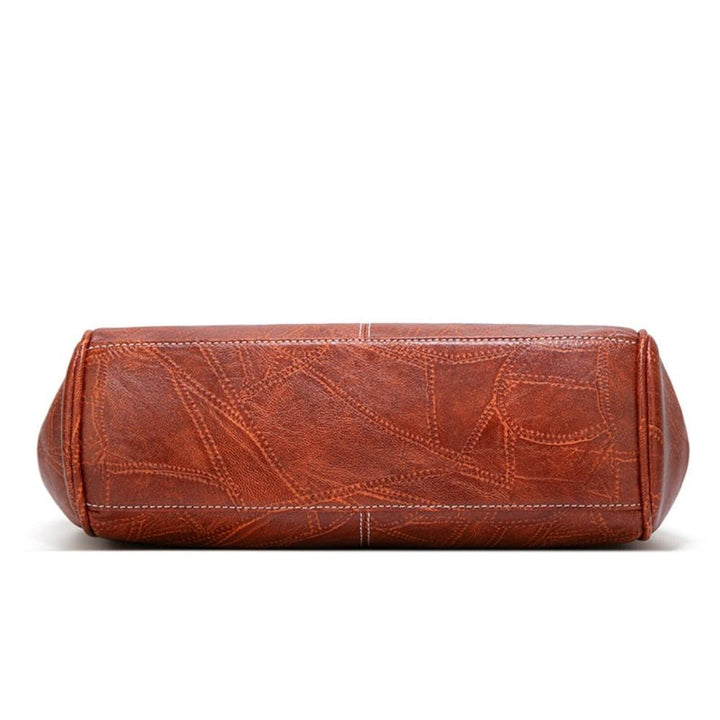 Rafaela – Retro Clamshell Handbag