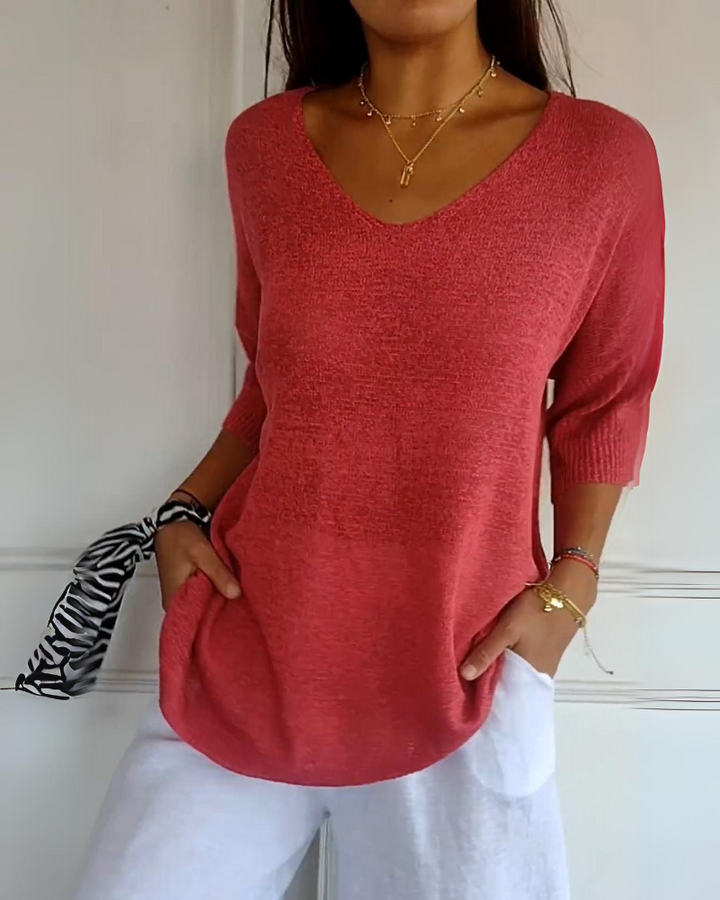 Joana - Effortless V-Neck Top