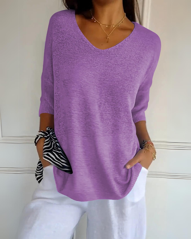 Joana - Effortless V-Neck Top