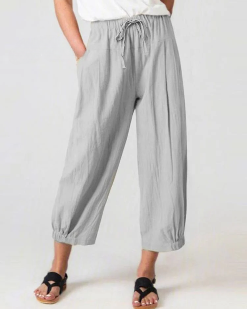 Iris - Casual Cropped Trousers
