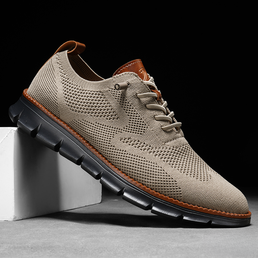 Dash - Dynamic Blackout Shoes