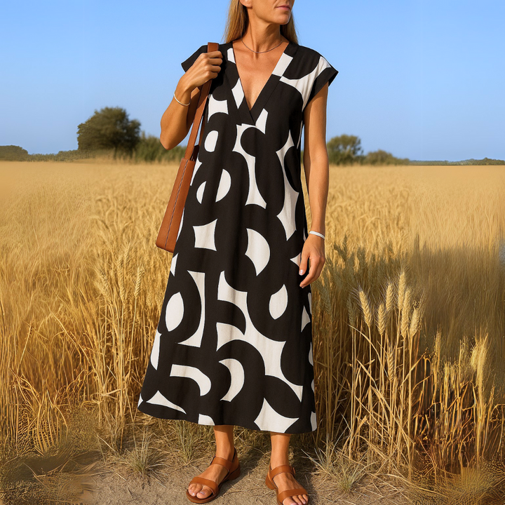 Melany – Soft Silhouette Dress
