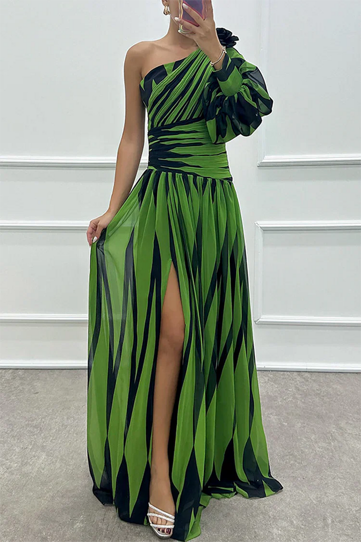 Camille – Elegant Striped Maxi Dress