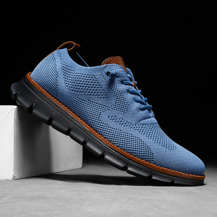 Dash - Dynamic Blackout Shoes