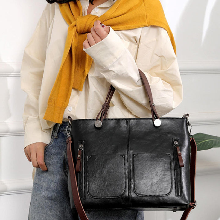Louise – Classic Elegance Shoulder Bag