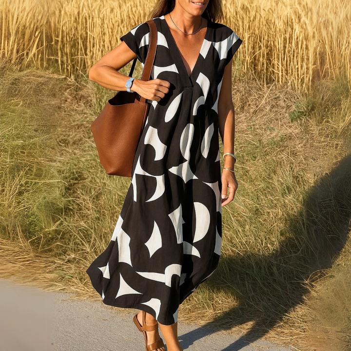 Melany – Soft Silhouette Dress