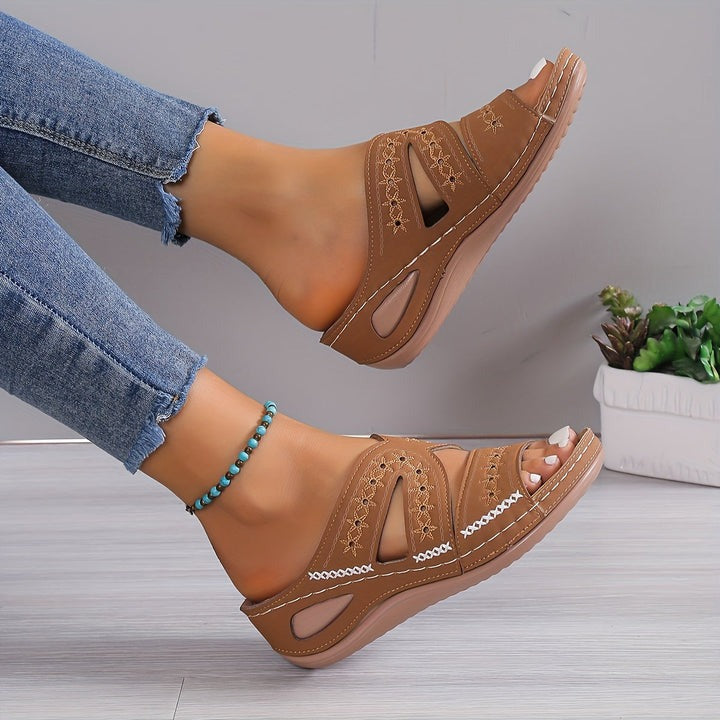 Caitlin - Orthopedic Sandals
