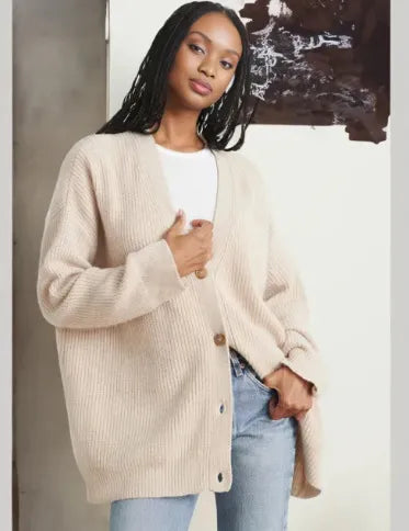 Carmi – Casual Chic Cardigan