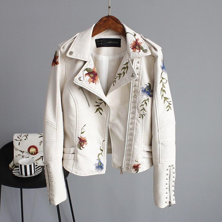 Klara – Elegant Floral Jacket