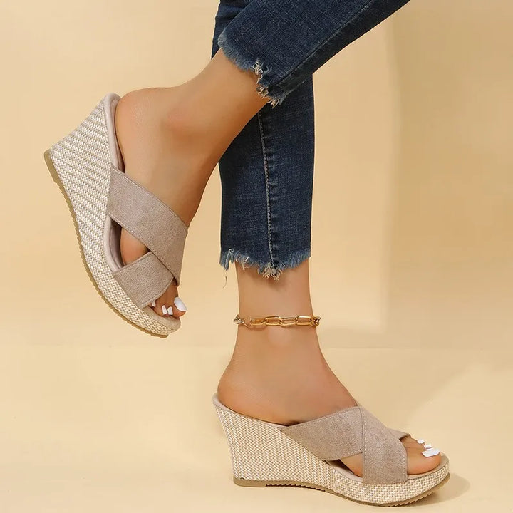 Dana - Chic Wedge Sandals
