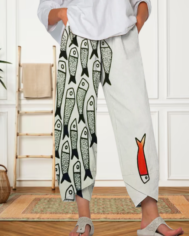 Lea - Fish Print Capri Pants