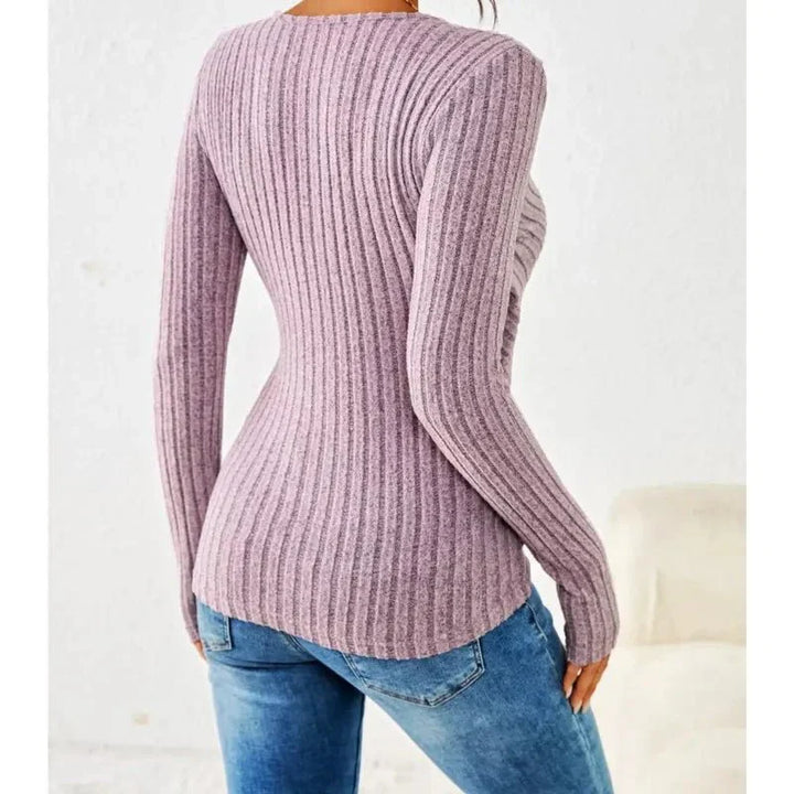 Hilarie – Figure-hugging Knitted Top