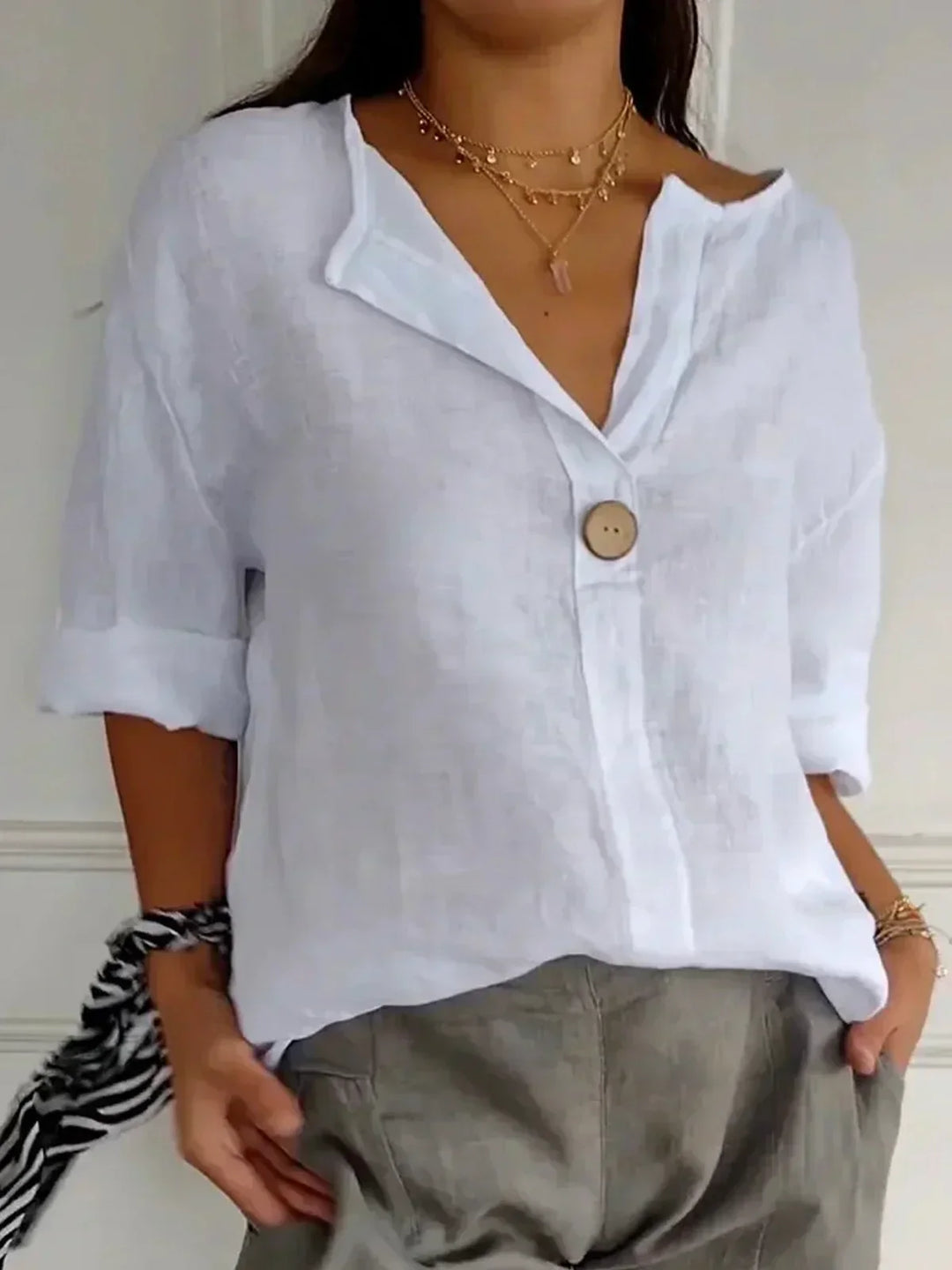 Saria – Casual Luxe Blouse