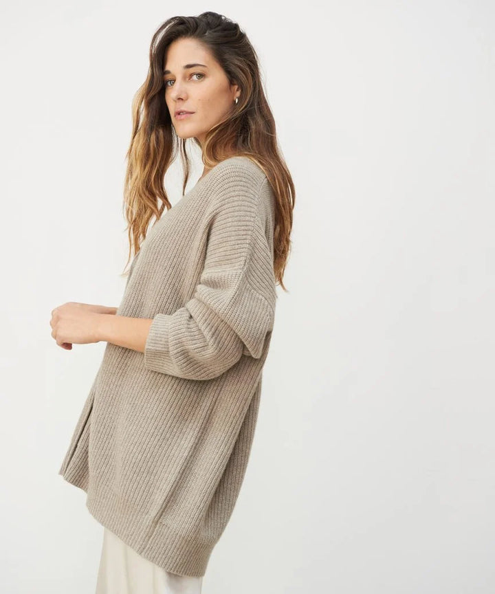 Carmi – Casual Chic Cardigan