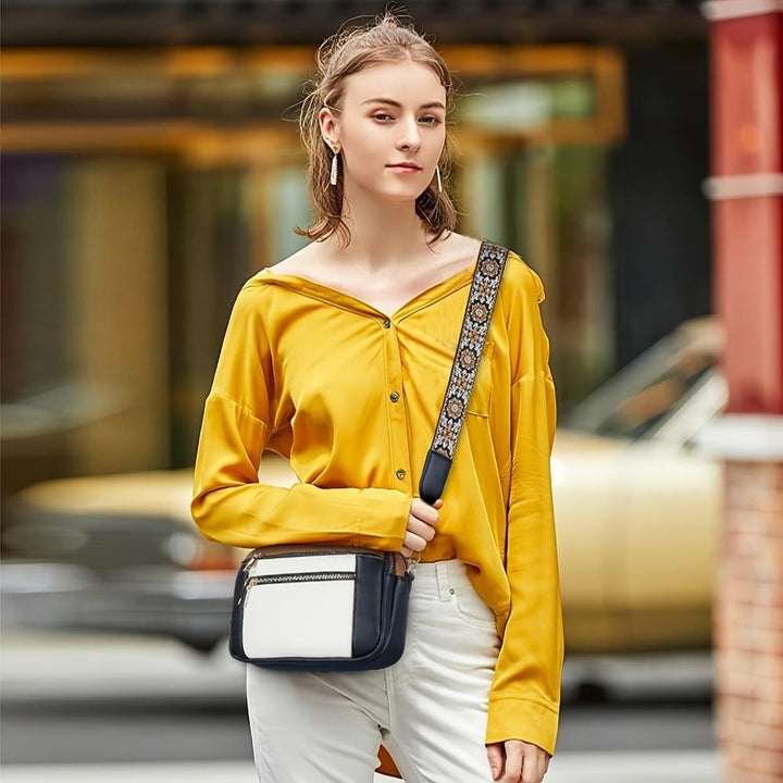 Adriana – Stylish Crossbody Bag