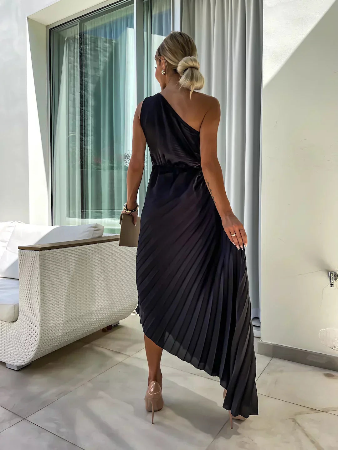 Evie - Elegant Asymmetric Party Dress