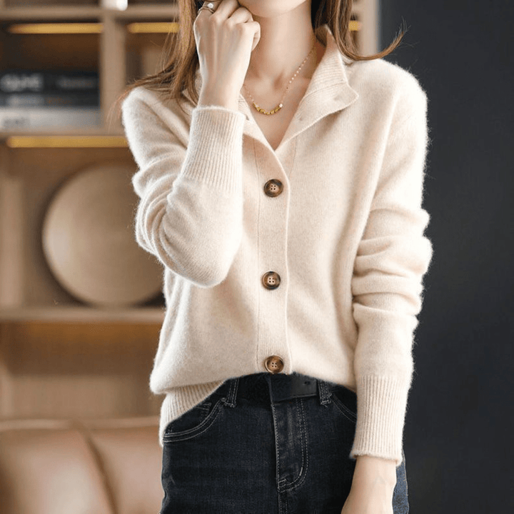 Landie – Luxurious Knitted Cardigan
