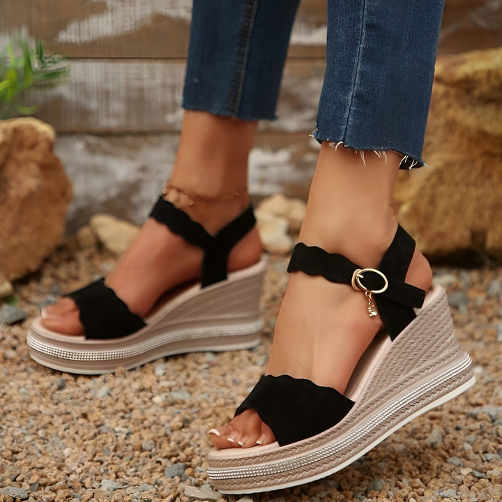 Cristine – Chic Wedge Sandals