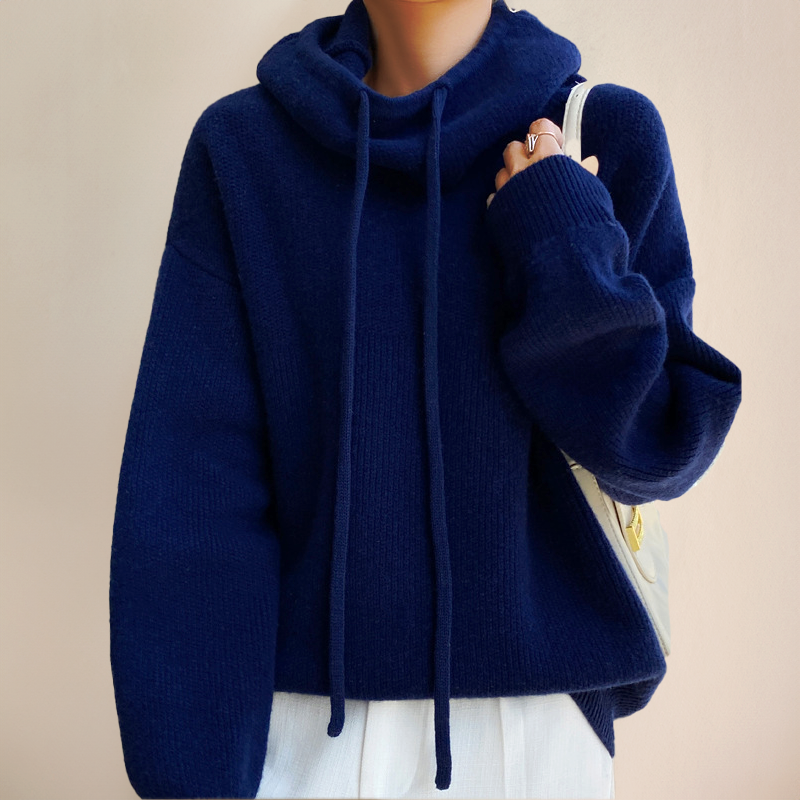 Helene – Comfortable Hooded Pullover