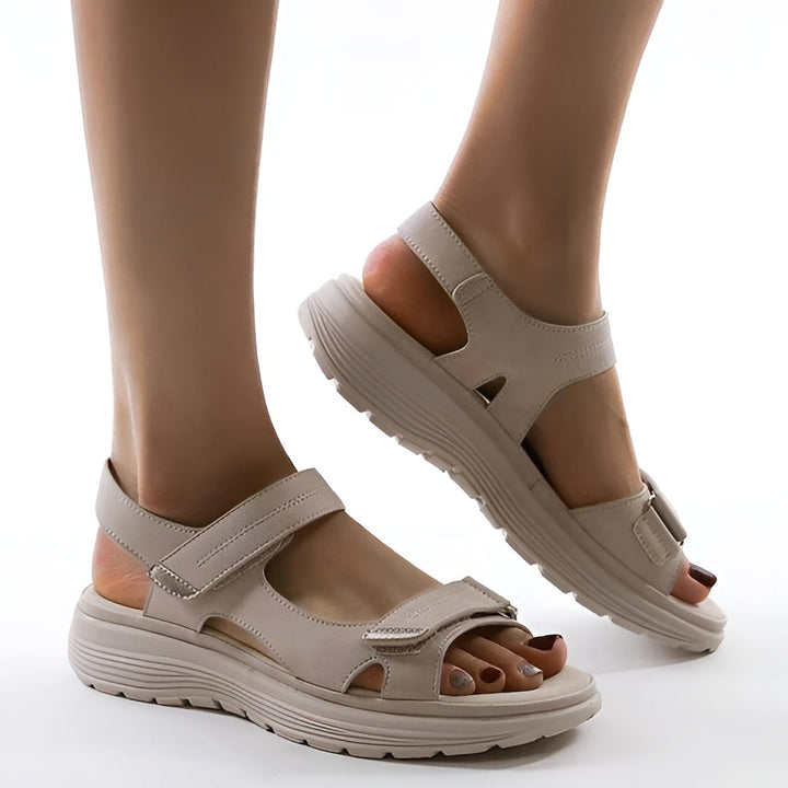 Gella – Soft Stride Sandals