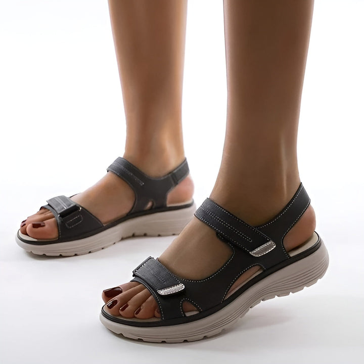 Gella – Soft Stride Sandals