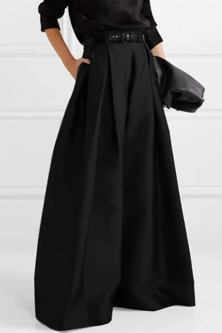 Melisa – Elegant Flared Trousers