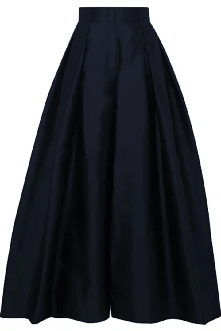 Melisa – Elegant Flared Trousers